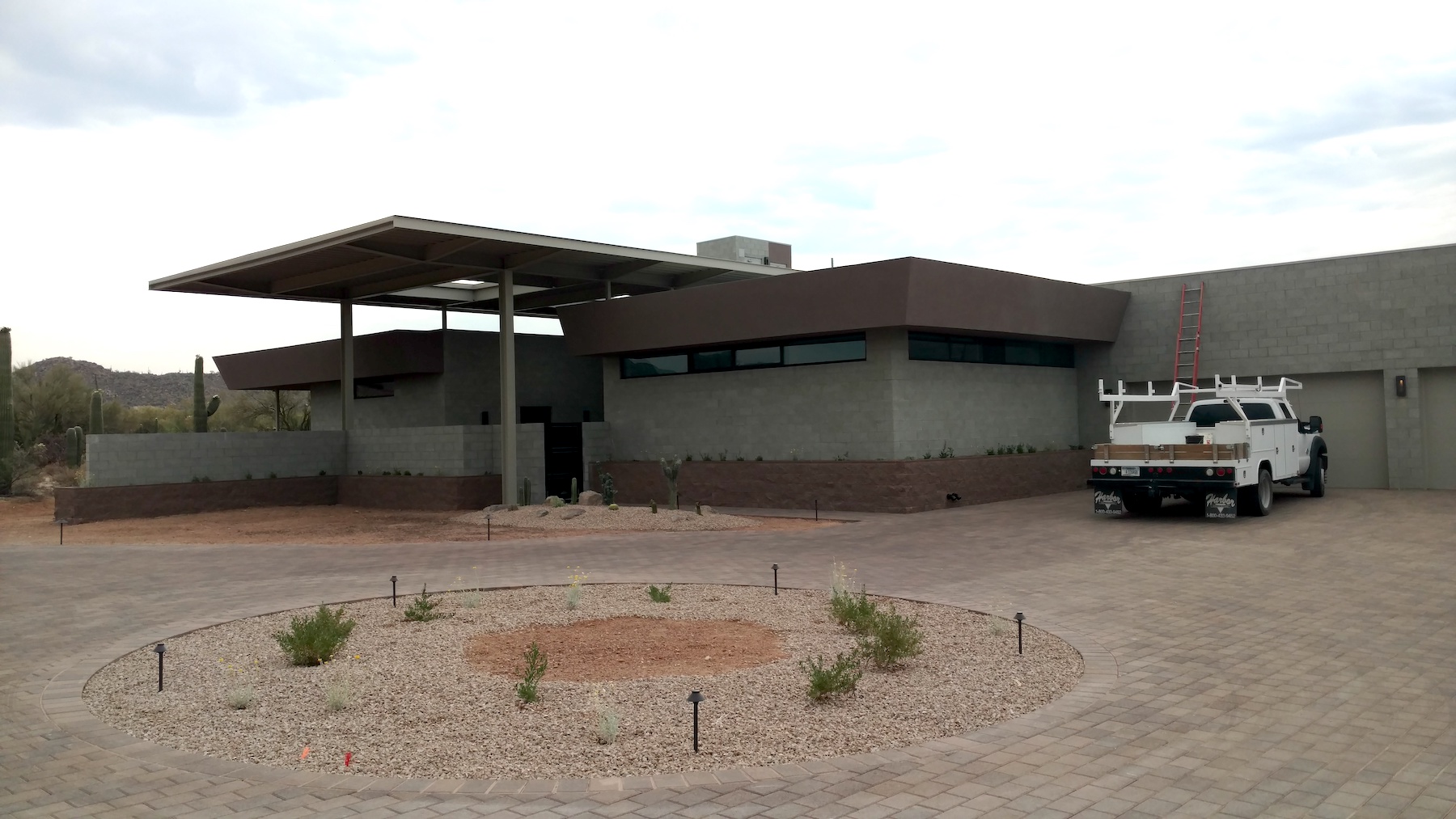 Modern Gallery Front View